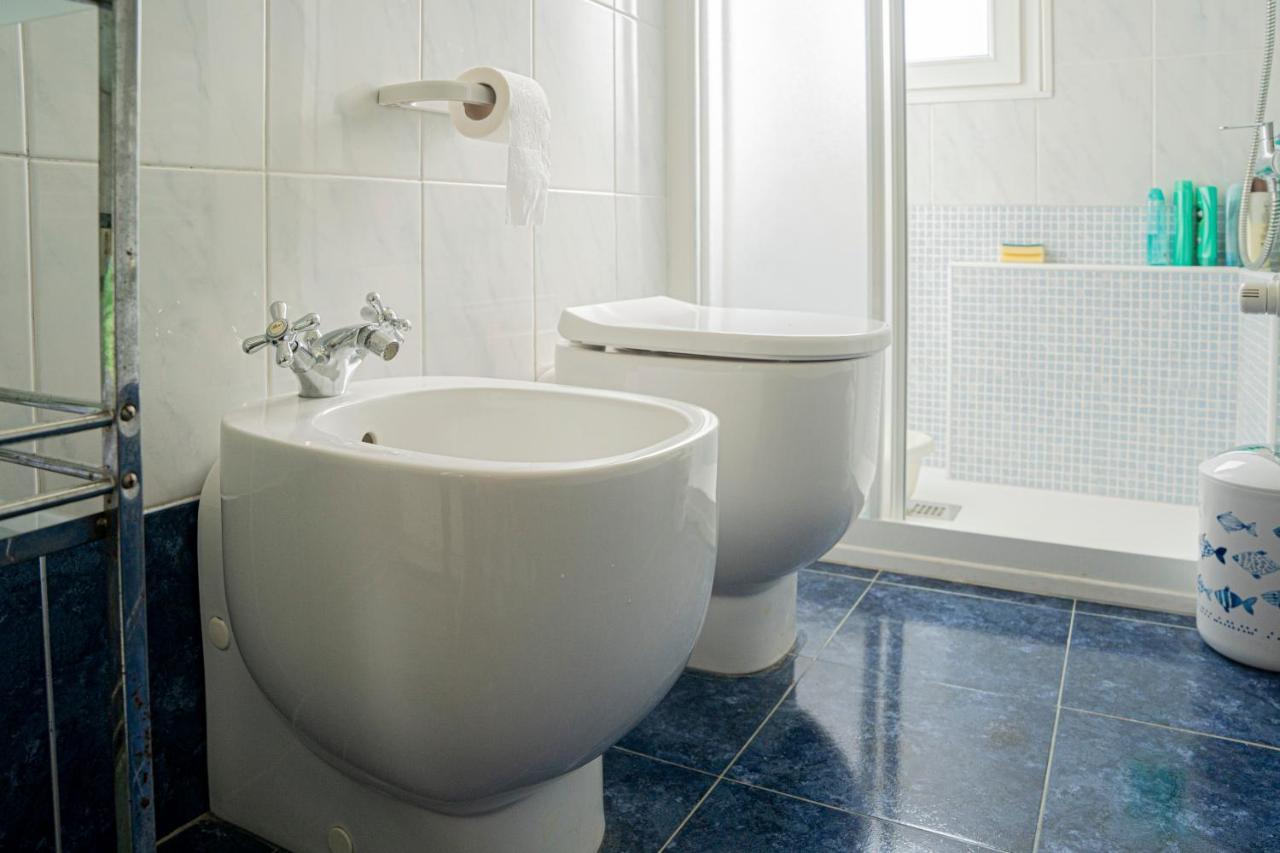 073 - Casa Rapallo con Attico privato, 10 minuti Mare Spiaggie a piedi Esterno foto